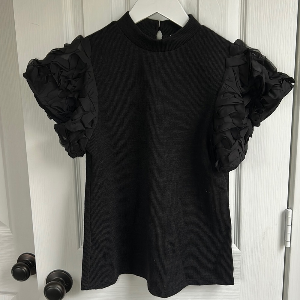 NWT black THML top
